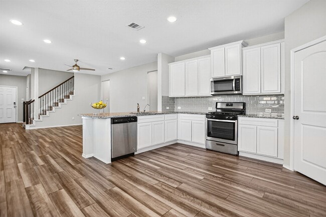 Building Photo - 9205 Inland Leather Ln