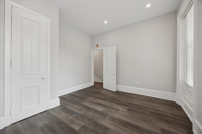 Building Photo - Luxury 2BR/1BA Apartment in the Heart of D...