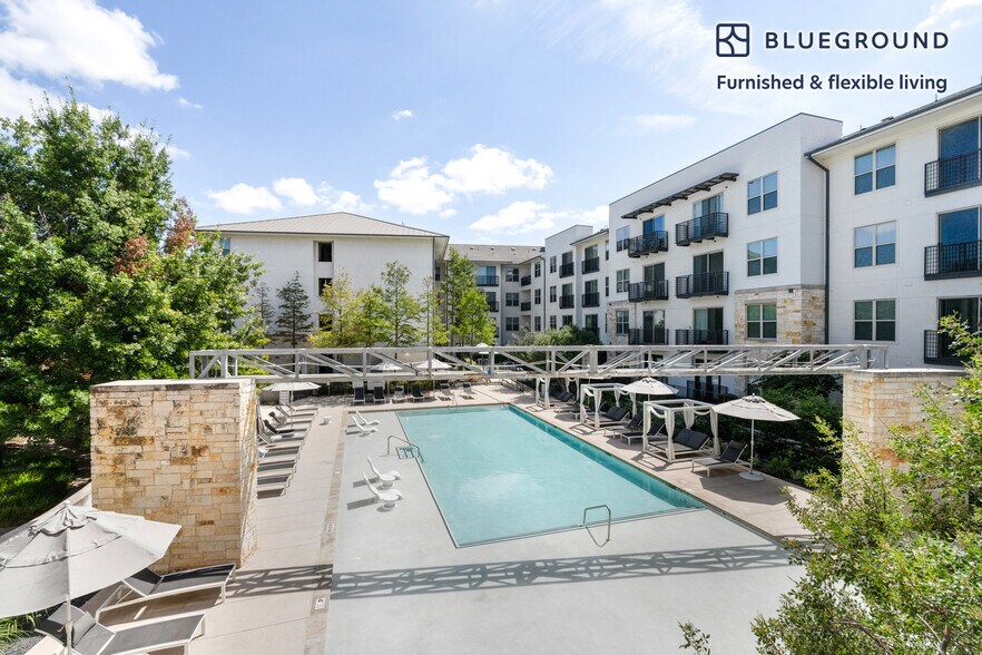 Building Photo - 3100 Esperanza Crossing