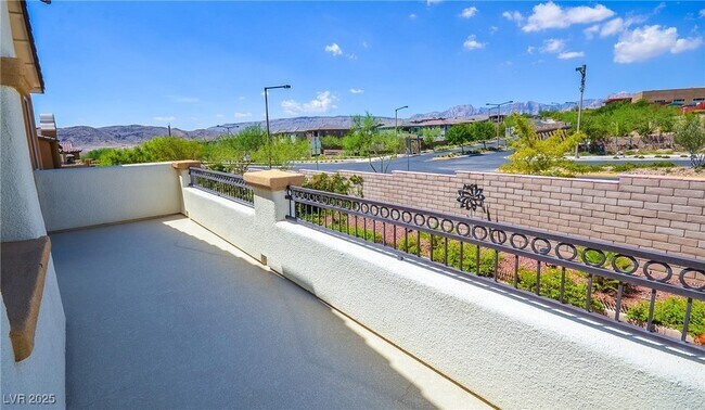 Building Photo - 685 Catalina Aisle St