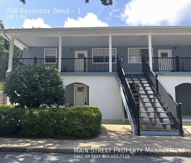 Primary Photo - 708 Bayshore Dr