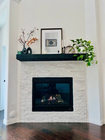 Building Photo - 1253 Binfield Dr