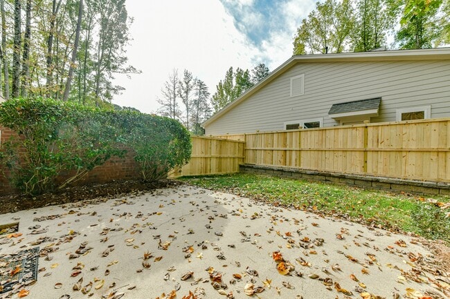 Building Photo - 3420 Archdale Dr
