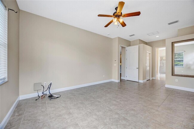 Building Photo - 27438 Sora Blvd