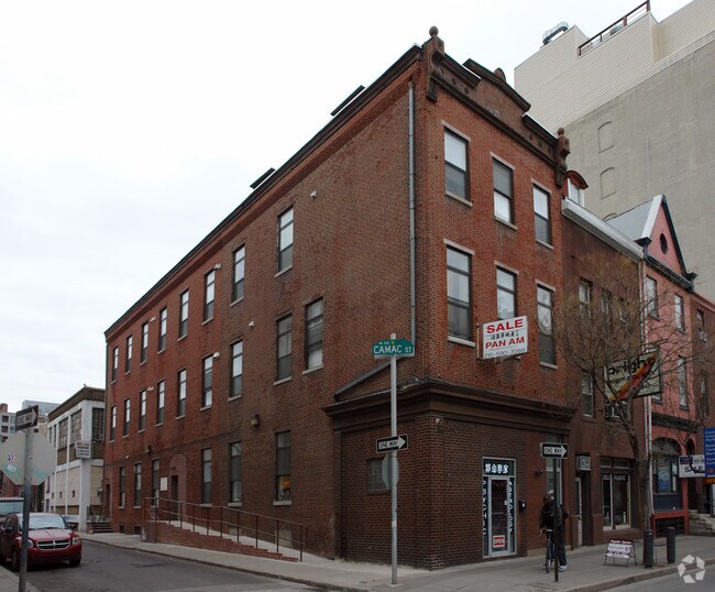 Building Photo - 1217 Race St