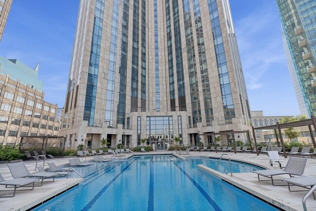 Building Photo - 99 Hudson St