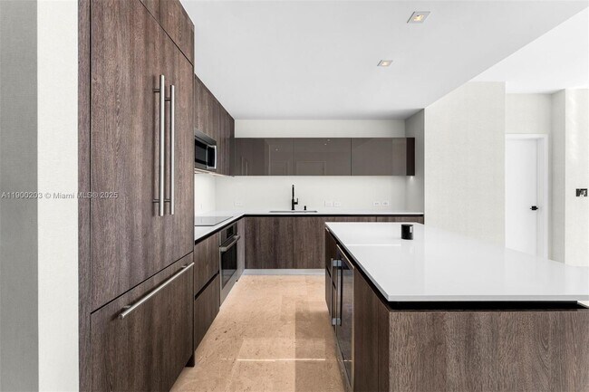 Building Photo - 88 SW 7th St