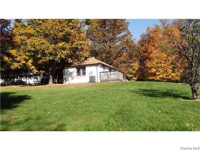Building Photo - 809 Mt Airy Rd
