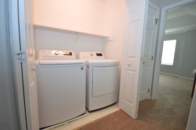 Building Photo - 4324 Pine Springs Ct