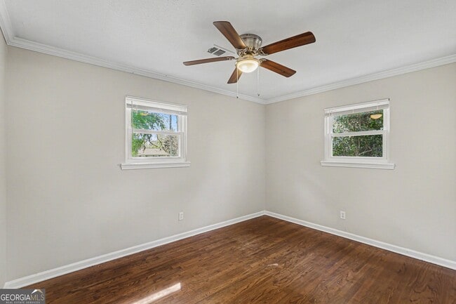 Building Photo - 3670 Goodwin Rd