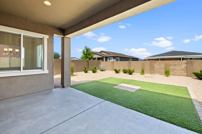 Building Photo - 6822 Claret Dr