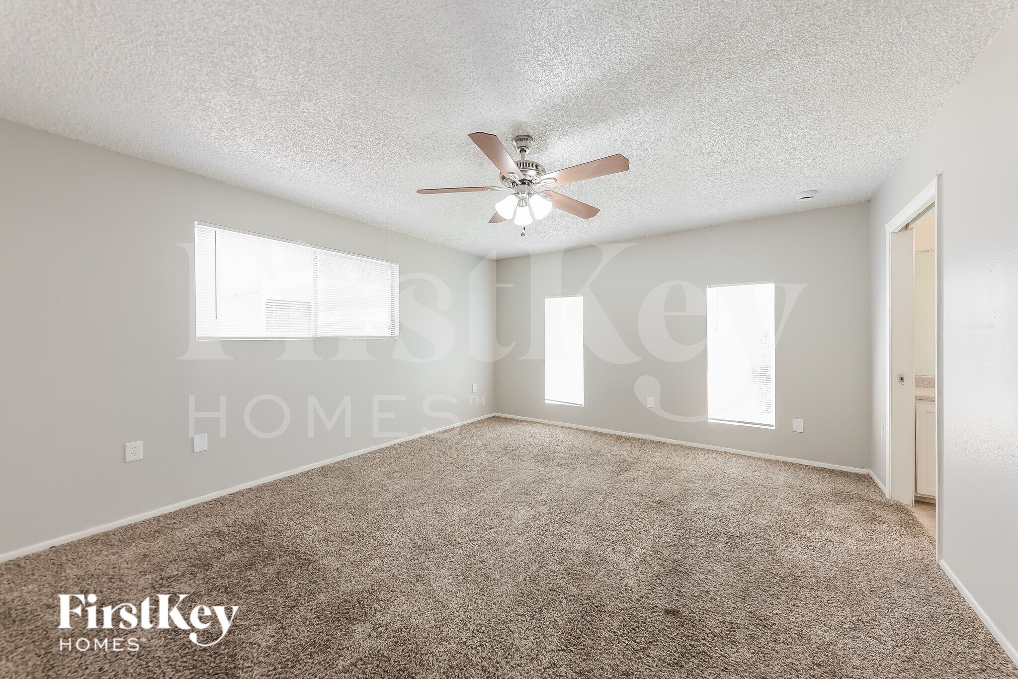 Building Photo - 3816 W Northern Ave