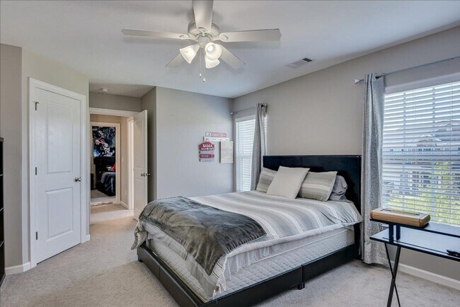 Building Photo - 847 Williford Run Dr