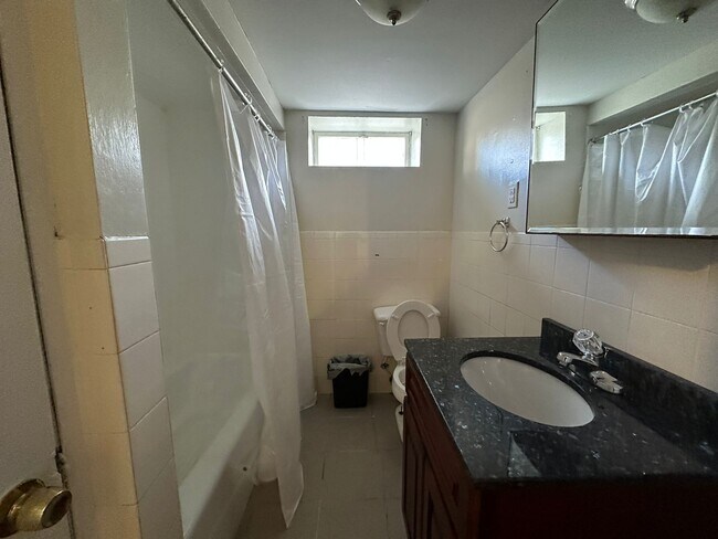 Building Photo - 126 Indiana Ave