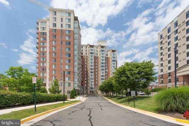 Building Photo - 2726 Gallows Rd