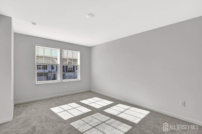 Building Photo - 41 Alexander Wy