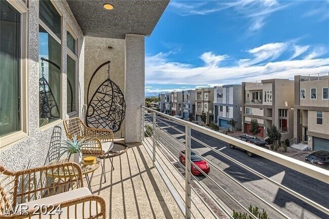 Building Photo - 8044 Haywood Estate Ave