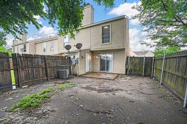 Building Photo - 2198 Aspen Dr