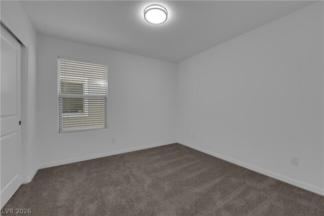 Building Photo - 10227 Estancia Hl St