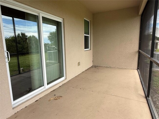 Building Photo - 10371 Kidron Ave