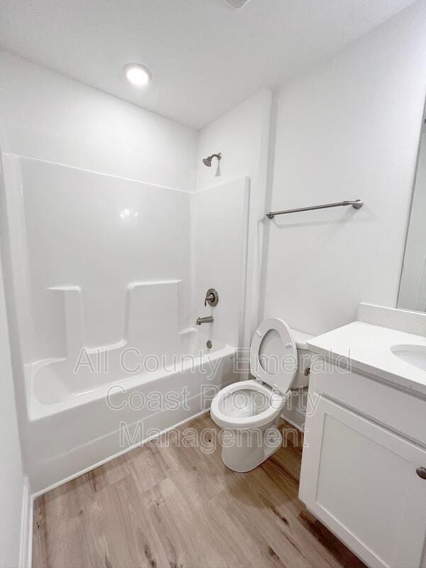 Building Photo - 10 Redbird Lp