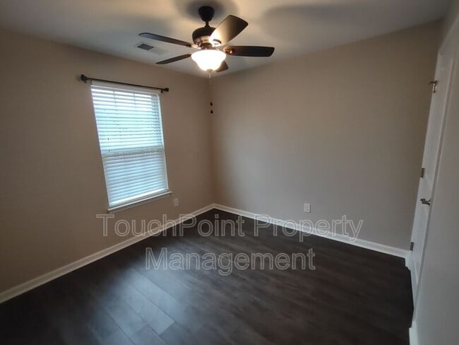 Building Photo - 4073 Zilker Park Dr