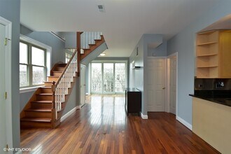 Building Photo - 1540 North Claremont-3E