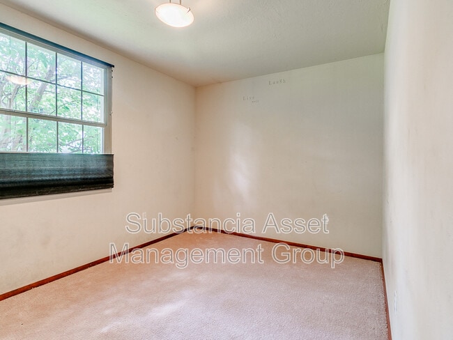 Building Photo - 2618 NW 50th St