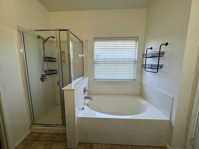 Building Photo - 6402 Taree Loop