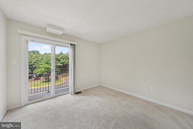 Building Photo - 15503 John Diskin Cir