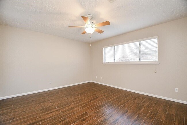Building Photo - 22118 Fincastle Dr