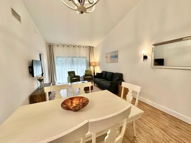 Building Photo - 3139 Millwood Terrace