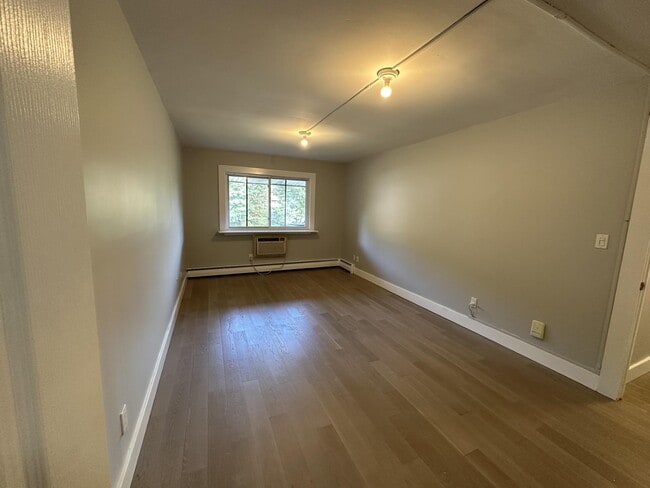 Building Photo - 80 Sierra Vista Ln
