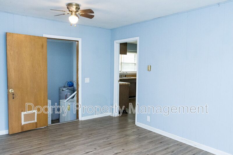 Building Photo - 3625 Sunrise Terrace