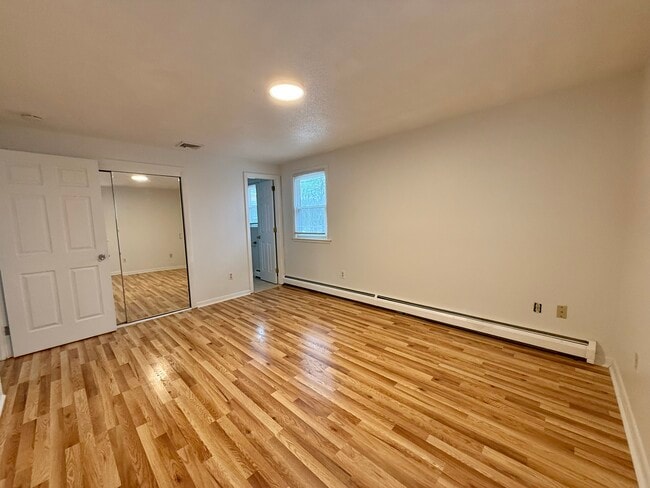 Building Photo - 123 Worthington Rd