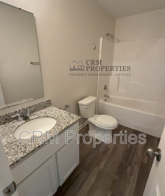 Building Photo - 211 Barr Ct