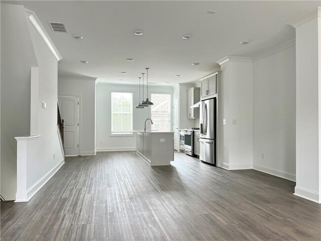 Building Photo - 3589 Myron Pl