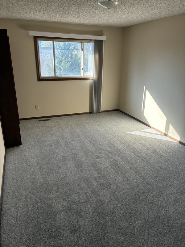 Building Photo - 1408 E 27th Ave