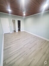 Building Photo - 53 Skyhill Rd