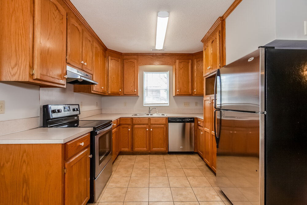 Building Photo - 4980 Valley Trail Ct
