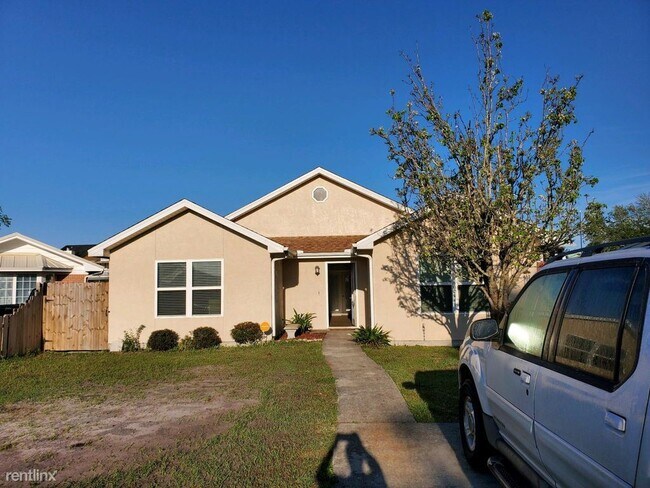 Primary Photo - 3 br, 2 bath House - 4009 Valencia Ct