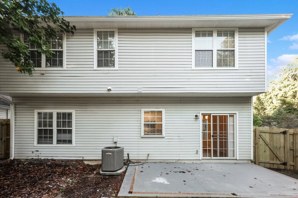 Building Photo - 542 N Fairfield Dr