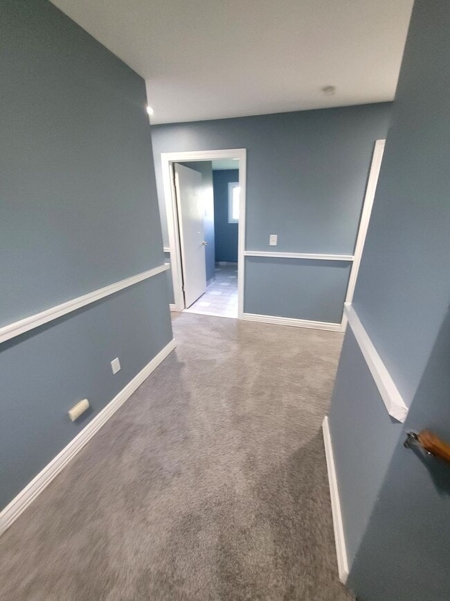 Building Photo - 4 Bedroom home in Roseville