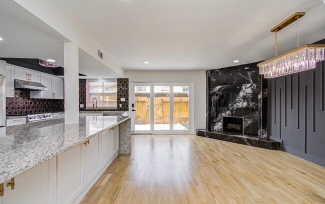 Building Photo - 14231 Misty Meadow Ln