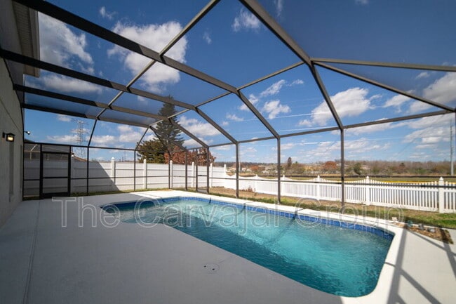 Building Photo - 1215 Kempton Chase Pkwy