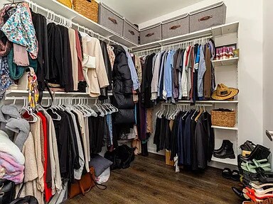 Building Photo - 5439 Twin Oaks Dr