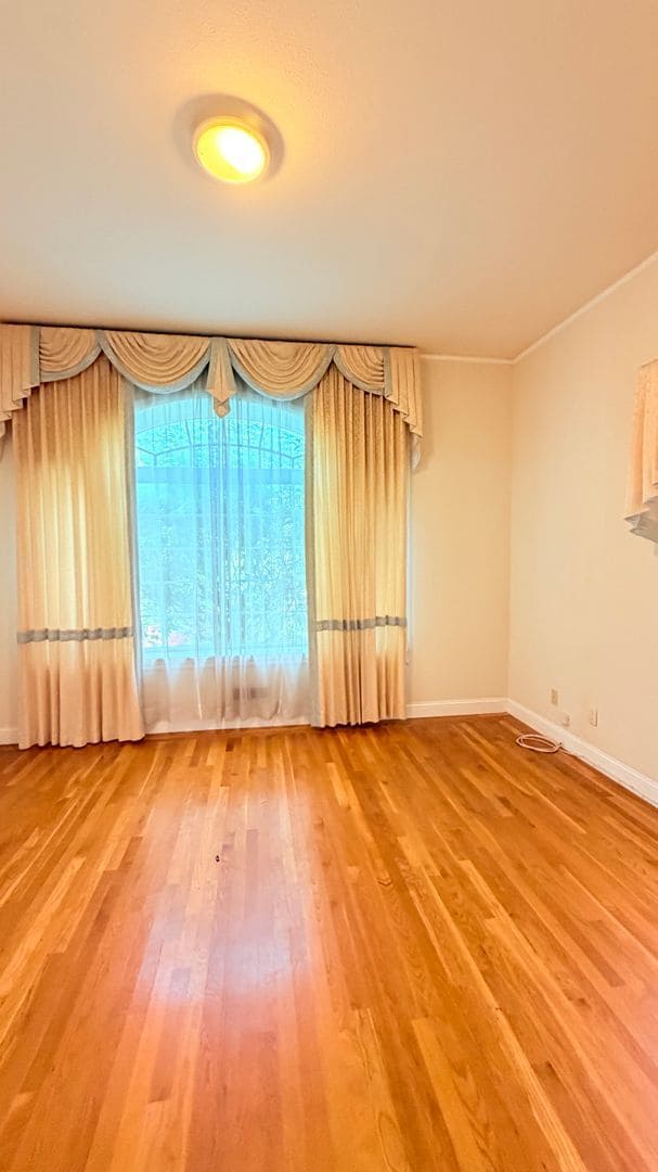 Building Photo - 738 Palmera Ct