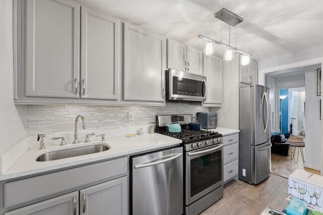 Building Photo - 6040 JFK Blvd E