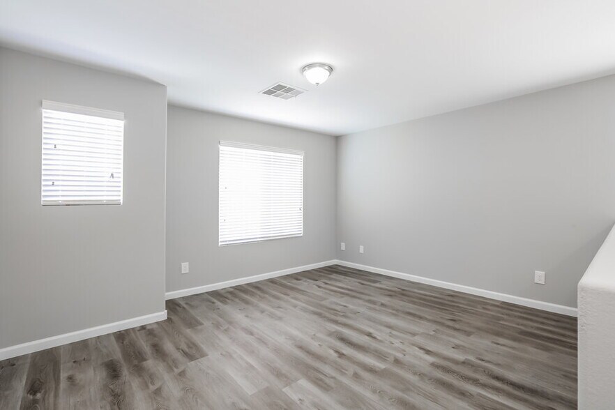 Building Photo - 5213 N Concho Heights St