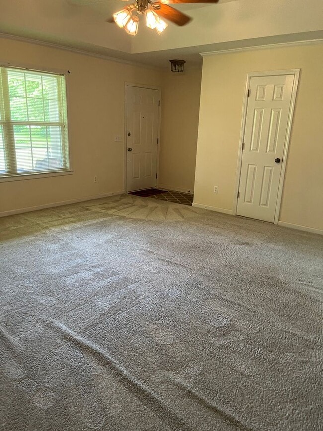 Building Photo - 2 Bedroom Brick Home Downtown Marianna